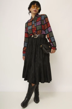 Saia preta vintage midi recortes
