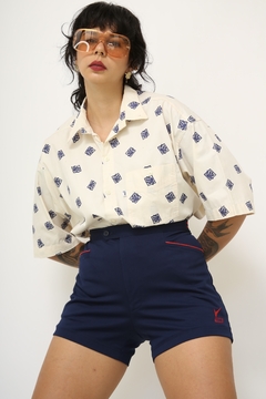 Camisa bege quadrados azul marinho