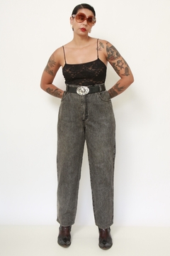 Calça jeans cinza classica na internet