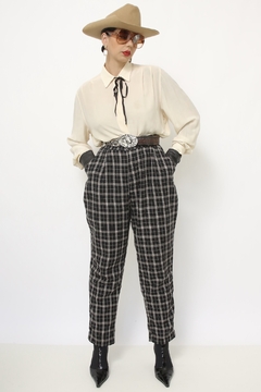 Imagem do Calça xadrez vintage preta cintura alta