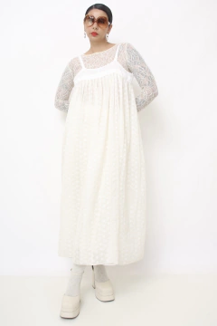 Vestido renda amplo estilo penhoar - Capichó Brechó