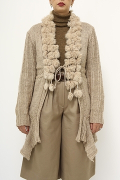 Cardigan tricot com recortes pelo