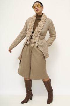 Cardigan tricot com recortes pelo - Capichó Brechó
