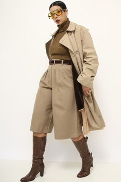 Imagem do Trench Coat bege forro pelúcia marrom removível