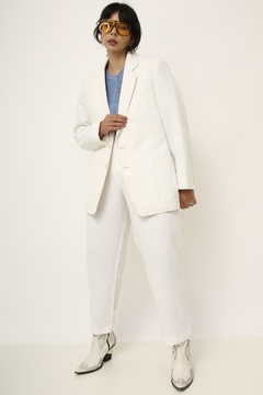 Blazer branco vintage classico textura na internet