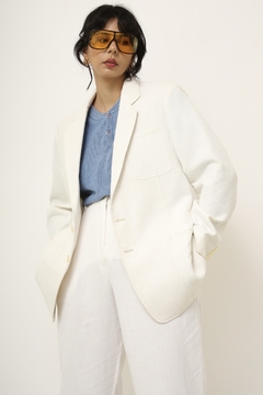 Blazer branco vintage classico textura - Capichó Brechó