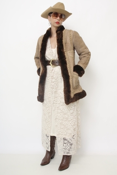 Casaco BOHO forro de pele 70´s bordado vintage na internet