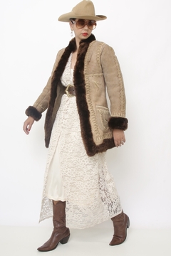 Casaco BOHO forro de pele 70´s bordado vintage