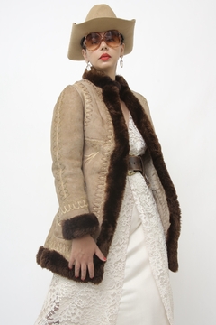 Casaco BOHO forro de pele 70´s bordado vintage
