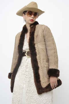 Casaco BOHO forro de pele 70´s bordado vintage - comprar online