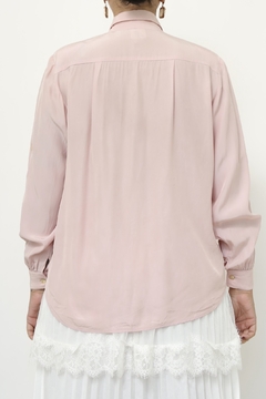 Camisa rosa pregas vintage manga longa na internet