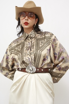 Camisa acetinada bege flores western - loja online