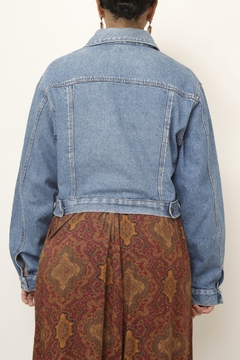 Jaqueta jeans cropped vintage na internet