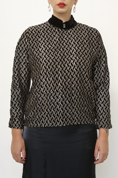 Blusa veludo com dourado gola alta vintage na internet