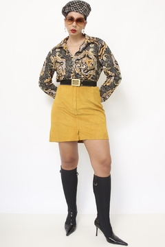 Camisa preta estampada vintage na internet