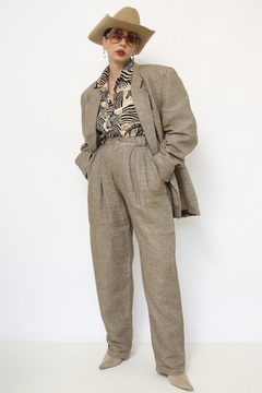 Conjunto Blazer + Calça bege forrado na internet