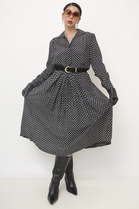 Vestido midi poa preto manga longa