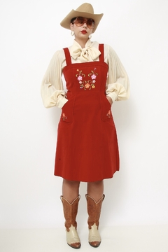 Vestido veludo vermelho bordado - Capichó Brechó