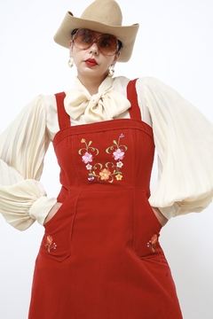 Vestido veludo vermelho bordado - loja online