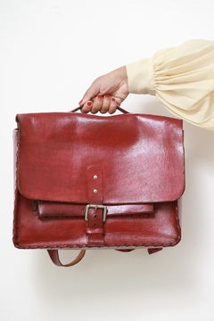 Mochila 100% couro marsala