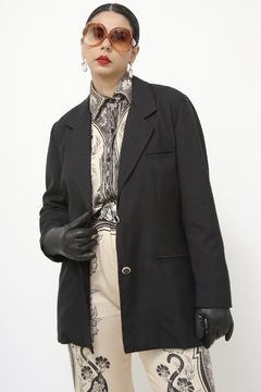 Blazer preto classico vintage na internet
