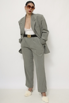 Conjunto Dominique cinza Blazer + Calça - Capichó Brechó