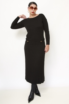 Imagem do Vestido tricot preto plissado