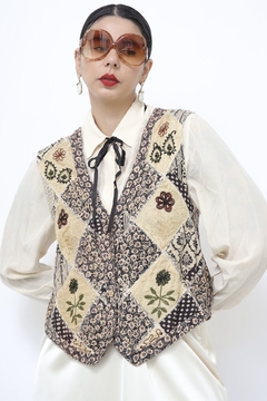 Colete viscose vintage flor bege na internet