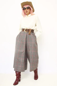 Calça xadrez acrilico midi traspassada - Capichó Brechó