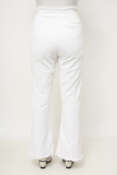 Calça jeans branca semi flare Boho - loja online