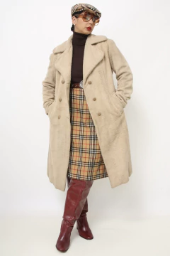 Casaco pelucia bege forradao CGC - Capichó Brechó