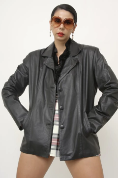 Blazer couro preto classico forrado - Capichó Brechó