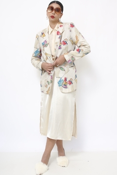 Blazer estampado acinturado rayon na internet