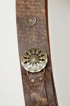 Cinto 100% couro western medalhas
