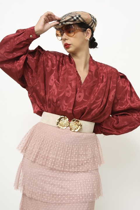 Camisa capa vinho flores viscose