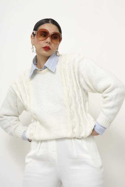 Pulover vintage recorte perola