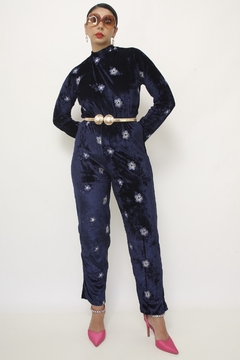 Conjunto azul flores 70´s veludo chic na internet