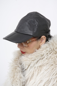 Bone preto couro classico - comprar online