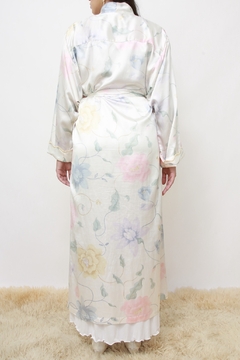 Robe acetinado flores longo na internet