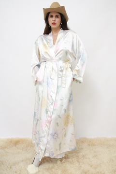 Imagem do Robe acetinado flores longo