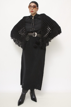 Xale preto pompom western na internet