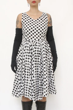 Vestido poa midi saia volume rodado