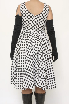 Vestido poa midi saia volume rodado na internet