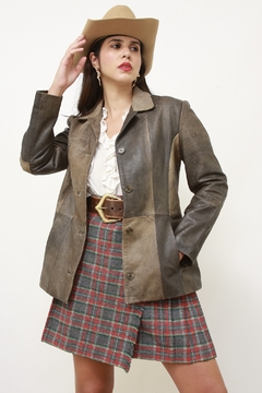 Blazer couro estonado Juliana Macuir - loja online