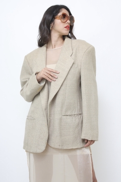 Imagem do Blazer bege forrado textura