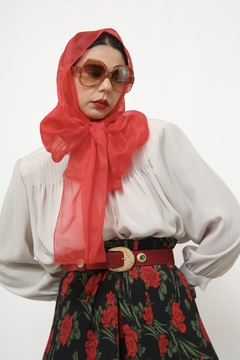 Imagem do Lenço vermelho transparencia brilho