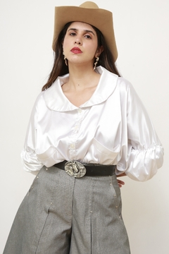 Blusa acetinada perola na internet