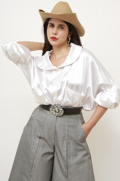 Blusa acetinada perola - Capichó Brechó