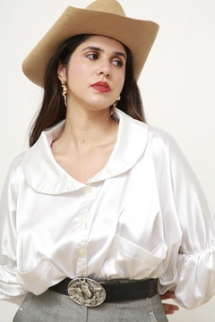 Imagem do Blusa acetinada perola