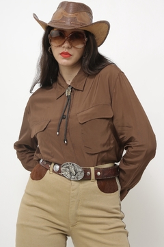 Camisa marrom clássica western